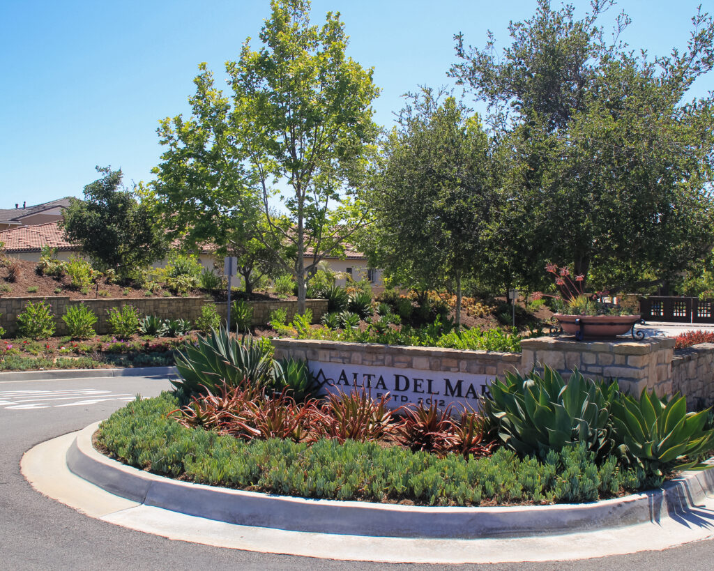 Alta Del Mar Hoa Entry